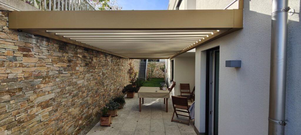 studio aussenraum landschaftsarchitektur lamellenpergola frontansicht